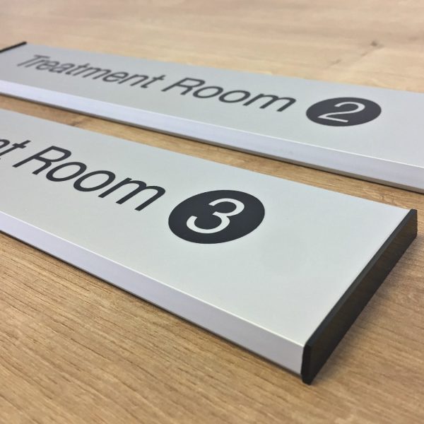 Sliding Door Sign (In Use / Vacant) on Aluminium - BuySigns