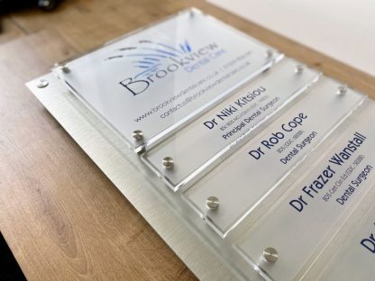 Frosted etch interchangeable nameplate sign for doctor and dental surgeries